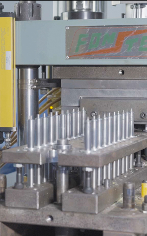 Independent Mold
 R&D Center
——