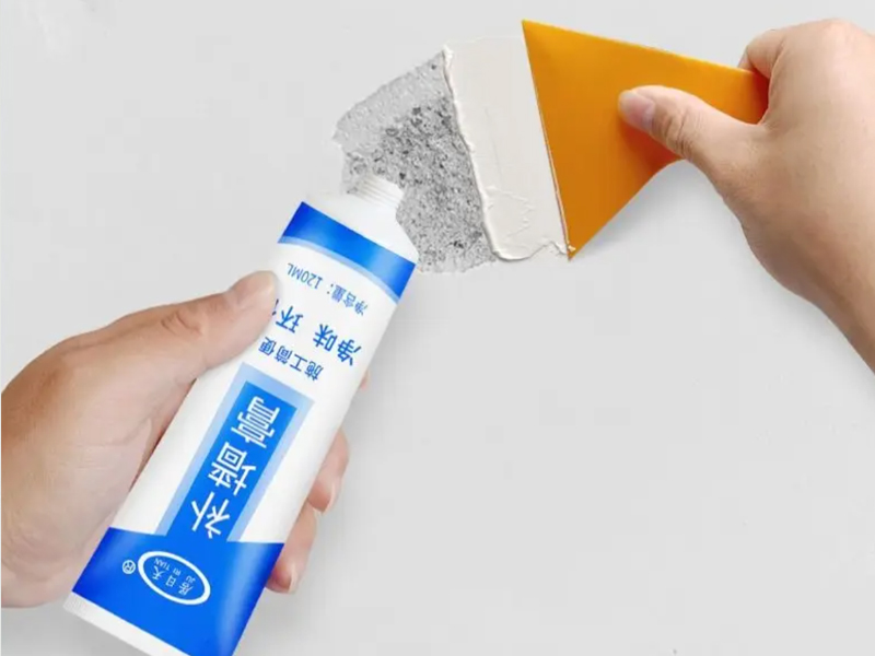 墙面补漆膏使用软管包装的解决方案