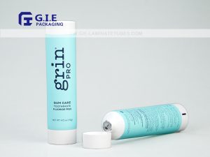 牙膏包装
