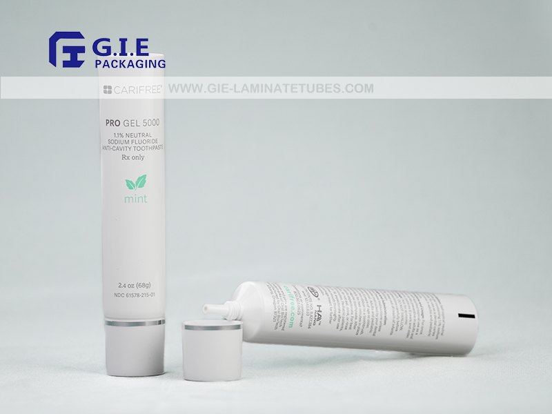 牙膏包装